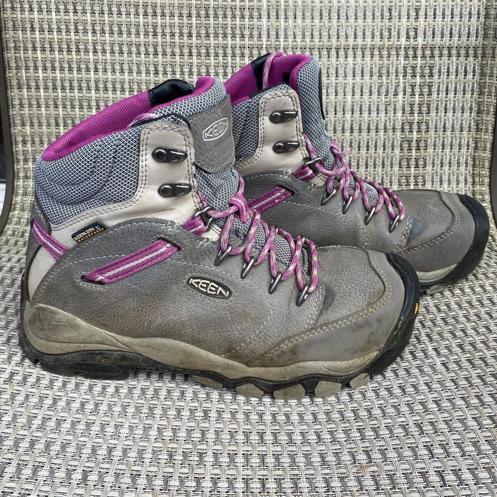 Women's 8 Keen Utility Alloy Toe Work Boot